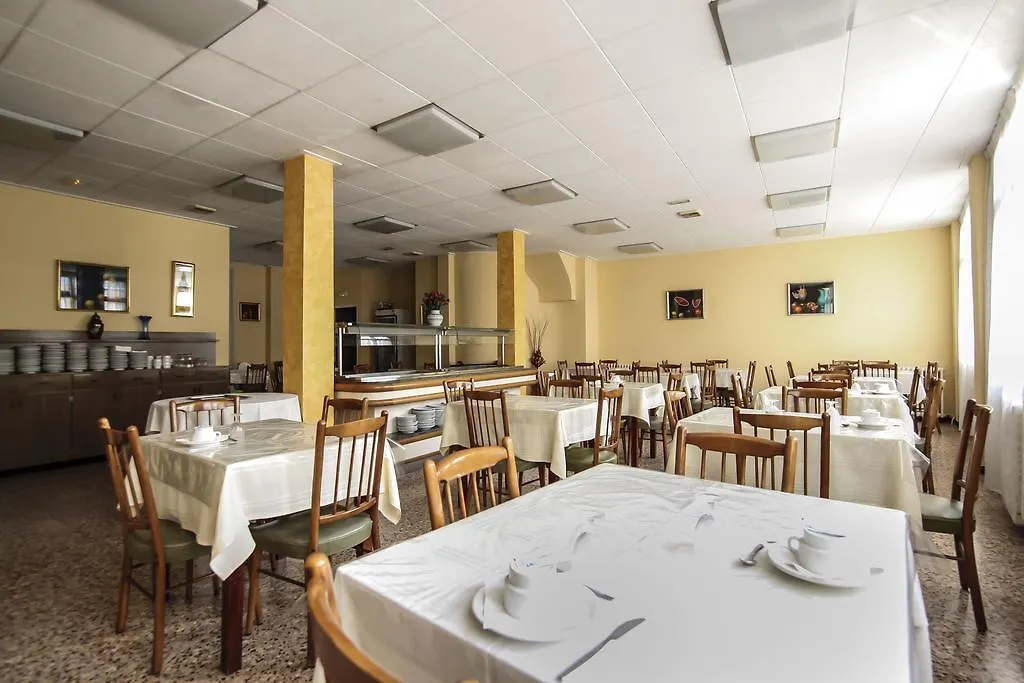 Hotel Montserrat Lloret de Mar